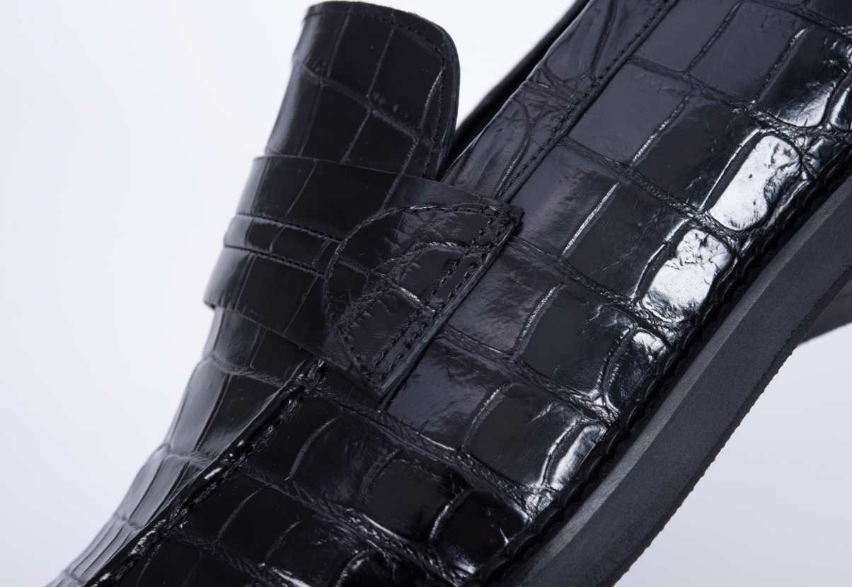 Penny loafers with genuine black alligator leather