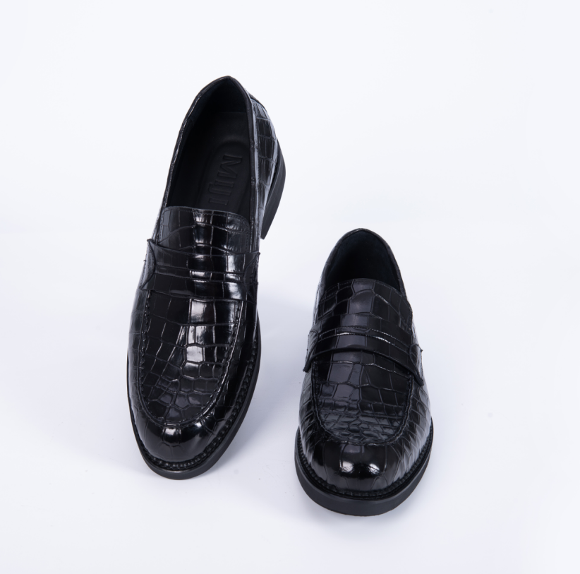 Penny loafers with genuine black alligator leather