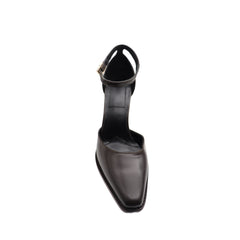 Sleek Sub-Black Cowhide Leather Pointy Toe Heels: A Sophisticated Choice